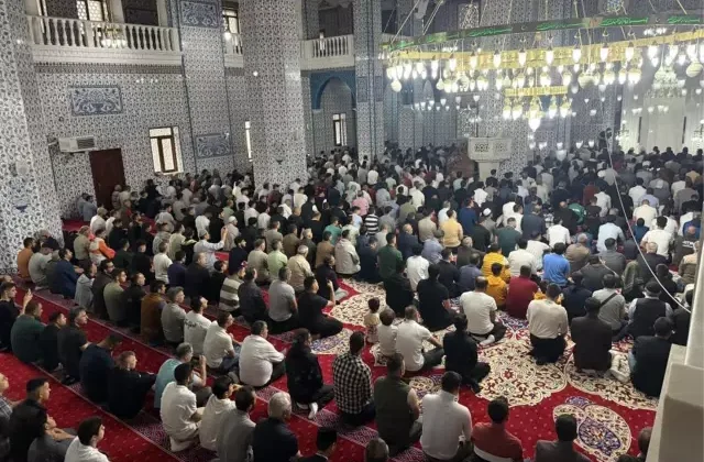 İlk bayram namazı Iğdır’da kılındı
