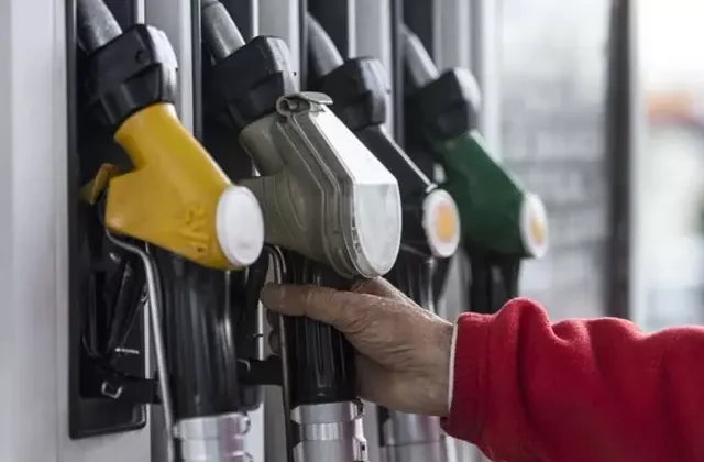 İran-ABD gerilimi petrolü vurdu! Akaryakıtta psikolojik sınır aşılıyor