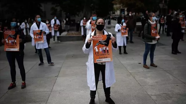 İspanya’da doktorlar genel greve gitti