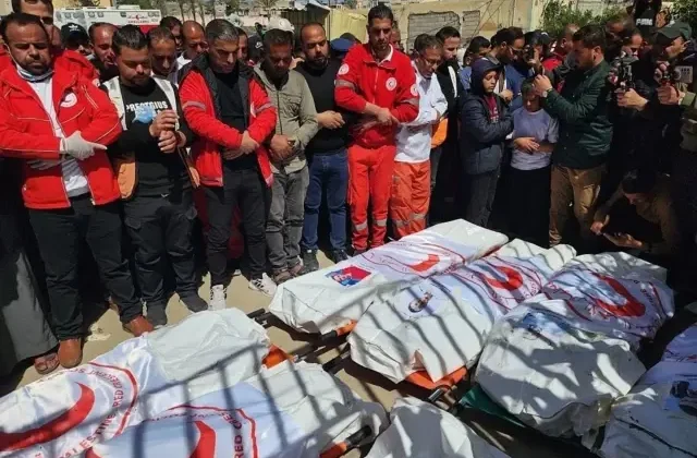 İsrail askerleri Gazze’de yardım merkezine ateş açtı: 15 kişi öldü
