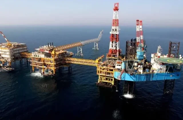 İsrail, İran’ın en büyük doğalgaz sahası Güney Pars’a saldırı düzenledi