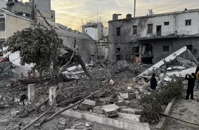 İsrail Ordusu Gazze’deki diyaliz merkezi yıktı