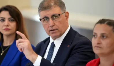 İzmir Büyükşehir Belediyesi, 900 çalışanı işten çıkaracak