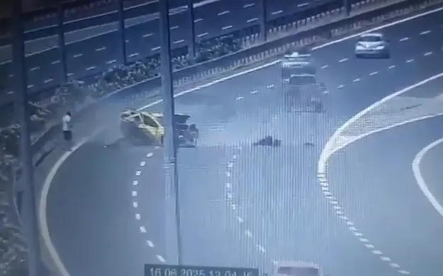İzmir’de 1 kişinin öldüğü feci kaza kamerada