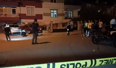 Kız arkadaşının babasını ve ağabeyini pompalı tüfekle vurdu