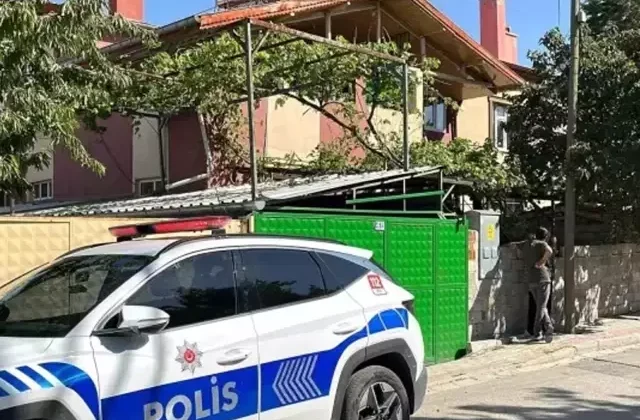 Konya’da anne ve ablasını bıçaklayan şahıs, kendini de yaraladı
