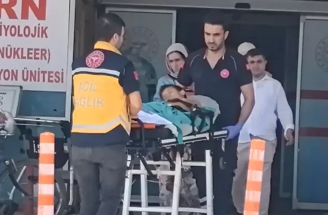 Kurban kesimi sırasında korkunç olay! 7 yaşındaki çocuk ağır yaralandı