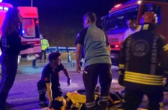 Kuzey Marmara Otoyolu’nda zincirleme kaza! 12 kişi yaralandı