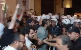 Leman dergisi önünde protesto! Polis ile göstericiler arasında arbede