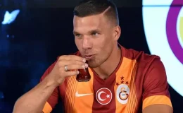 Lukas Podolksi’nin Sane paylaşımına yorum yağıyor