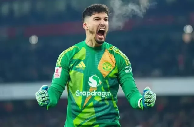 Manchester United satışa koydu! Altay Bayındır’a Türkiye’den sürpriz talip