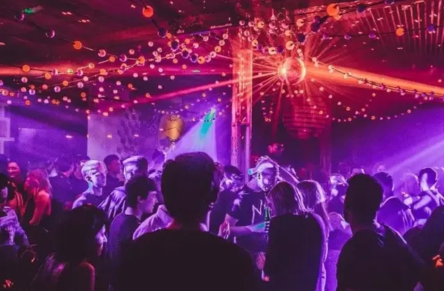 Marmaris’te eğlence mekanı denetimleri sıklaştı! 2 işletme kapatıldı