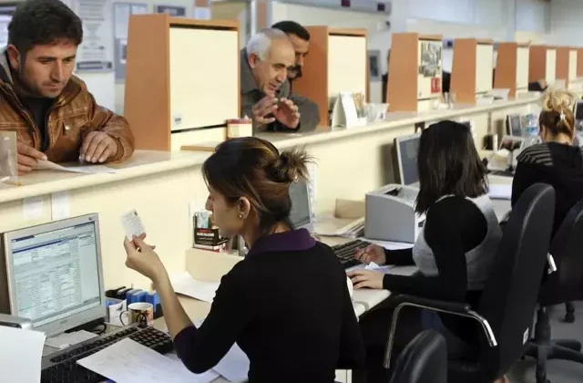 Memurlar artık bu yüzden atılamayacak! AYM kararı iptal etti