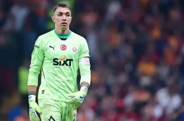 Muslera yıllar sonra itiraf etti: Türkiye’de küme düşmelerine çok üzüldüm