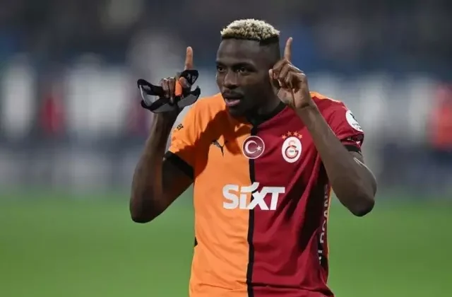 Osimhen’den olay paylaşım! Anında sildi