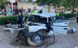 Otomobili hurdaya çeviren ölümlü kazanın görüntüleri ortaya çıktı