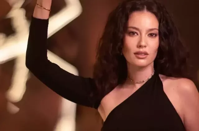 Pelin Akil, kolunu ısıran keneyi kendisi çıkardı! Hastanelik oldu