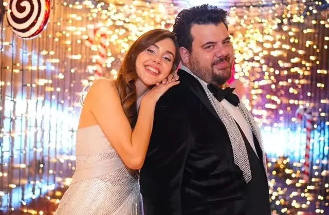 Romantik tatil kabusa döndü! Berfu ve Eser Yenenler Paris’te dolandırıldı