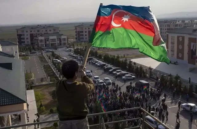 Rusya, Karabağ’ı resmen Azerbaycan toprağı olarak tanıdı