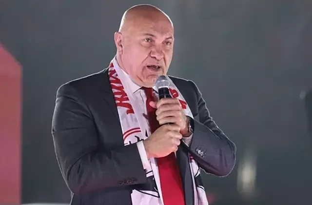 Samsunspor sezonun ilk bombasını patlatıyor