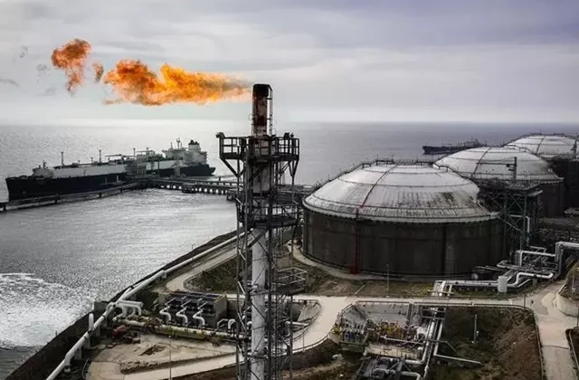 Savaş sürerken Bakan Bayraktar kötü haberi verdi: Doğal gaz fiyatı artabilir