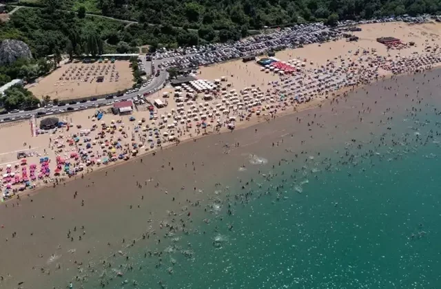 Şile’de denize giriş yasağı! Dalga boyu 3 metreyi bulacak