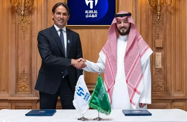 Simone Inzaghi Al-Hilal’den resmen çuvalla para kazanacak