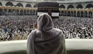 Suudi Arabistan’da 75 bini aşkın kişi hac yönetmeliklerini ihlal ettiği için geri gönderildi