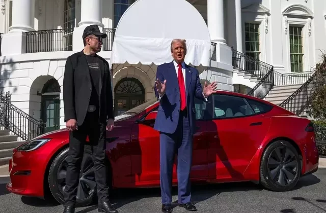 Trump ile Musk arasındaki gerilim Tesla hisselerini yüzde 10’un üzerinde düşürdü