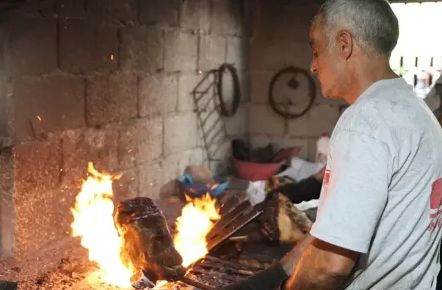Ustaların bayram yeni mesaisi! Günlük 4 bin lira kazanıyorlar