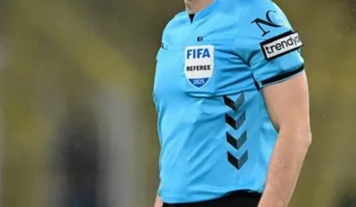 VAR olmayan maçta eli kulağına gitti! Türk hakemden Avrupa’yı ayağa kaldıran hata