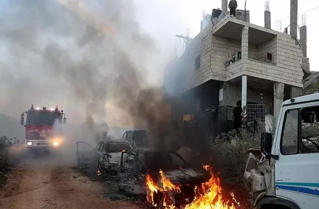 Yahudi yerleşimciler Batı Şeria’da Filistinlilerin ev ve araçlarını ateşe verdi: 30 yaralı