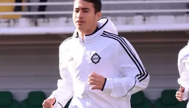 Yetiştiği kulübün profesyonel sözleşme teklifini kabul etmedi, Süper Lig ekibiyle anlaştı