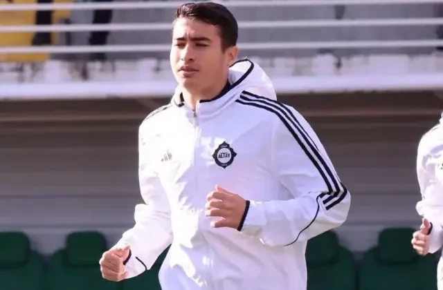Yetiştiği kulübün profesyonel sözleşme teklifini kabul etmedi, Süper Lig ekibiyle anlaştı