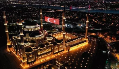 15 Temmuz’un yıldönümünde tüm camilerden sela sesleri yükseldi