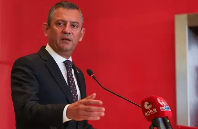3,5 saat süren MYK’nın ardından Özgür Özel’den yaylım ateşi