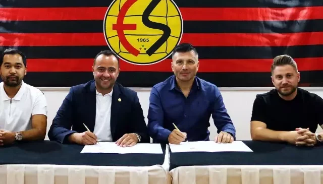 3. Lig’de kriz! İki takımla birden anlaştı, birine imza attı