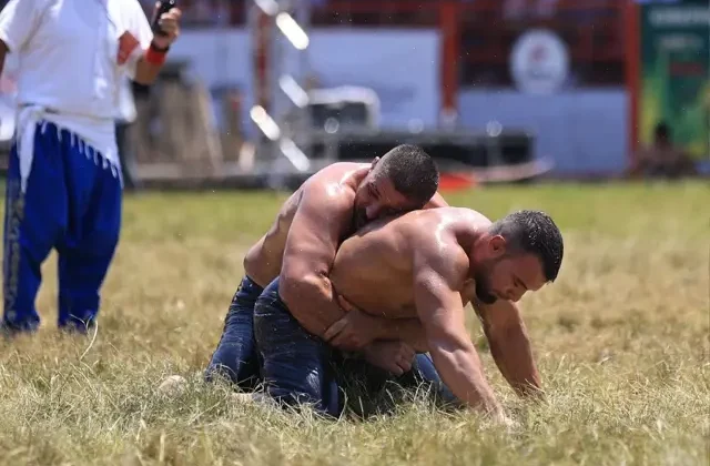 664. Tarihi Kırkpınar’ın en büyük sürprizleri gerçekleşti! İşte yarı finale kalanlar