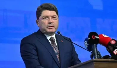 Adalet Bakanı Tunç’tan Leman Dergisi’nin karikatürüne tepki: Provokasyonlar tehlikelidir