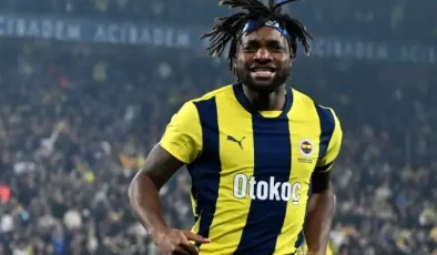 Allan Saint-Maximin’den Fenerbahçe taraftarını kızdıran paylaşım