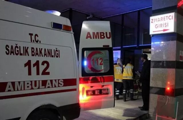 Babasını arkadaşı öldürdü