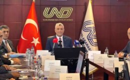 Bakan Bolat: Türkiye ekonomisinin 13’te 1’ini lojistik sektörü sırtlıyor