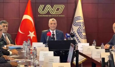 Bakan Bolat: Türkiye ekonomisinin 13’te 1’ini lojistik sektörü sırtlıyor