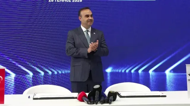 IDEF 2025’te imza yağmuru: TÜBİTAK, yerli teknoloji için kolları sıvadı