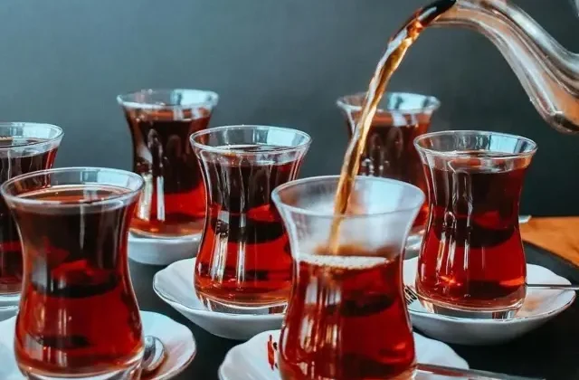 Bakanlık ifşa etti: Ünlü Türk markasının siyah çayında boya tespit edildi