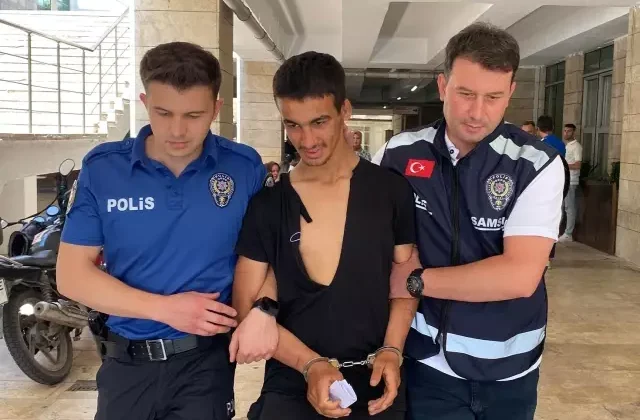 60 yaşındaki adamı “2 saattir bir balık tutamadın” diyerek dövdü, denize attı