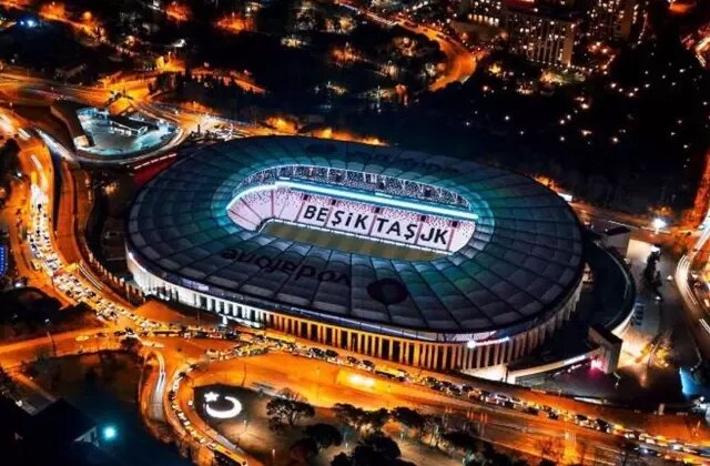 Beşiktaş’ın eski yıldızı milyonlarca lira dolandırıldı