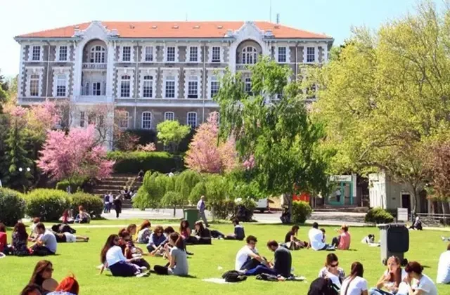 Boğaziçi Üniversitesi’nde değişiklik! 2 fakülte kapatıldı