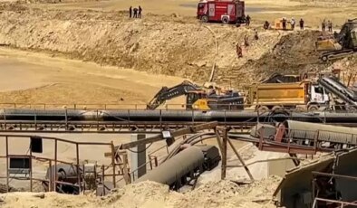 Çatalca’da kum ocağında göçük: 2 işçi balçık içinde kaldı