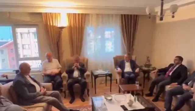 CHP’li vekilin annesinin taziyesinde Kürtçe mevlit okundu